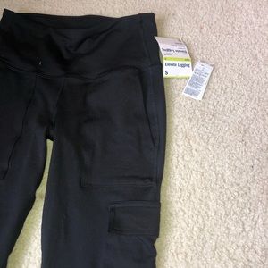 Old Navy Elevate Legging Black Size S NWT